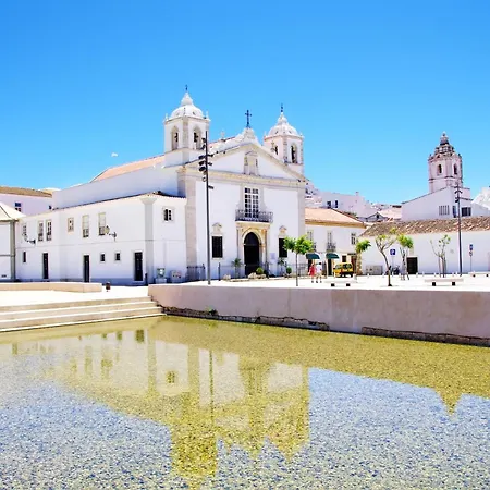 Casa Da Praca * Lagos